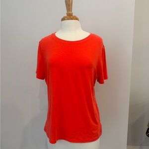 NWT; Gap Fit  Size L Tee